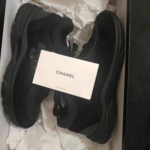 Chanel Sneakers Size 39 Men